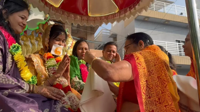 Sadhvi will leave her annual package of one lakh rupees and become a software engineer, entire Jain society takes out a procession