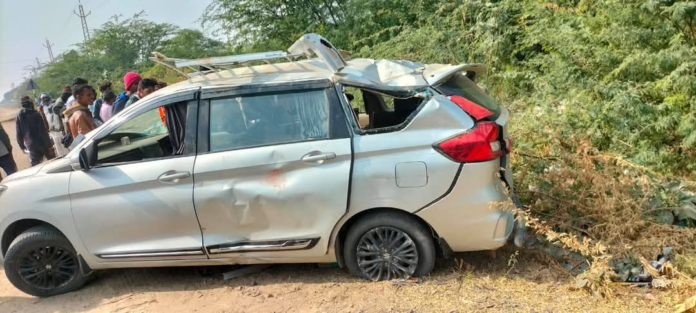 Car accident on Siwana Road: Car overturned while trying to save a bike rider, passenger injured