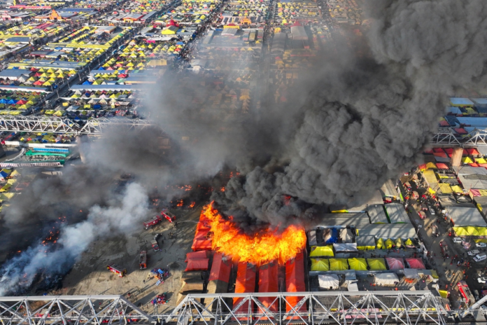 Fire causes panic in Prayagraj Maha Kumbh, cylinder blast destroyed more than 250 tents