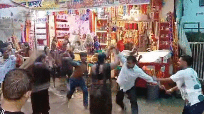 खाटू श्याम मंदिर में क्यों चली लाठियां? दुकानदारों ने श्रद्धालुओं पर किया हमला, महिलाएं और बच्चे भी घायल