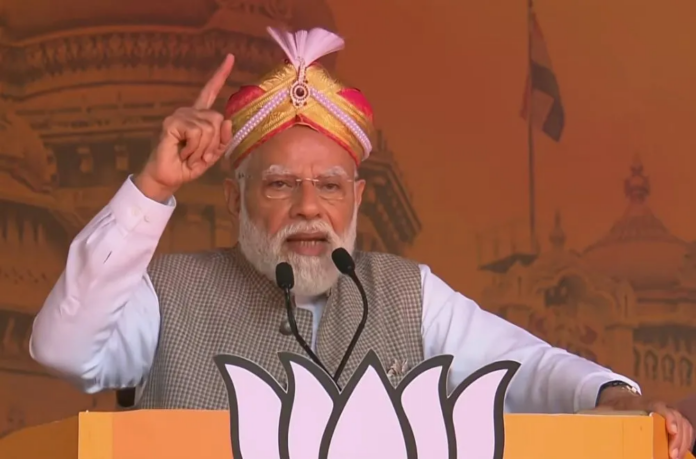 बेंगलुरु कार्यक्रम में संबोधित करते प्रधानमंत्री नरेंद्र मोदी